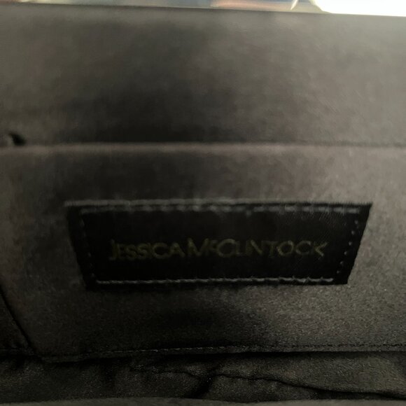 Gunne Sax by Jessica McClintock® Black Pleated Satin Convertible Clutch Chain - Picture 4 of 11